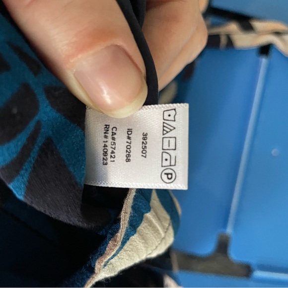 *DONATED* LOFT | Women's Pattern Pants | Tie Belt | Pockets | Size L - Picture 8 of 8